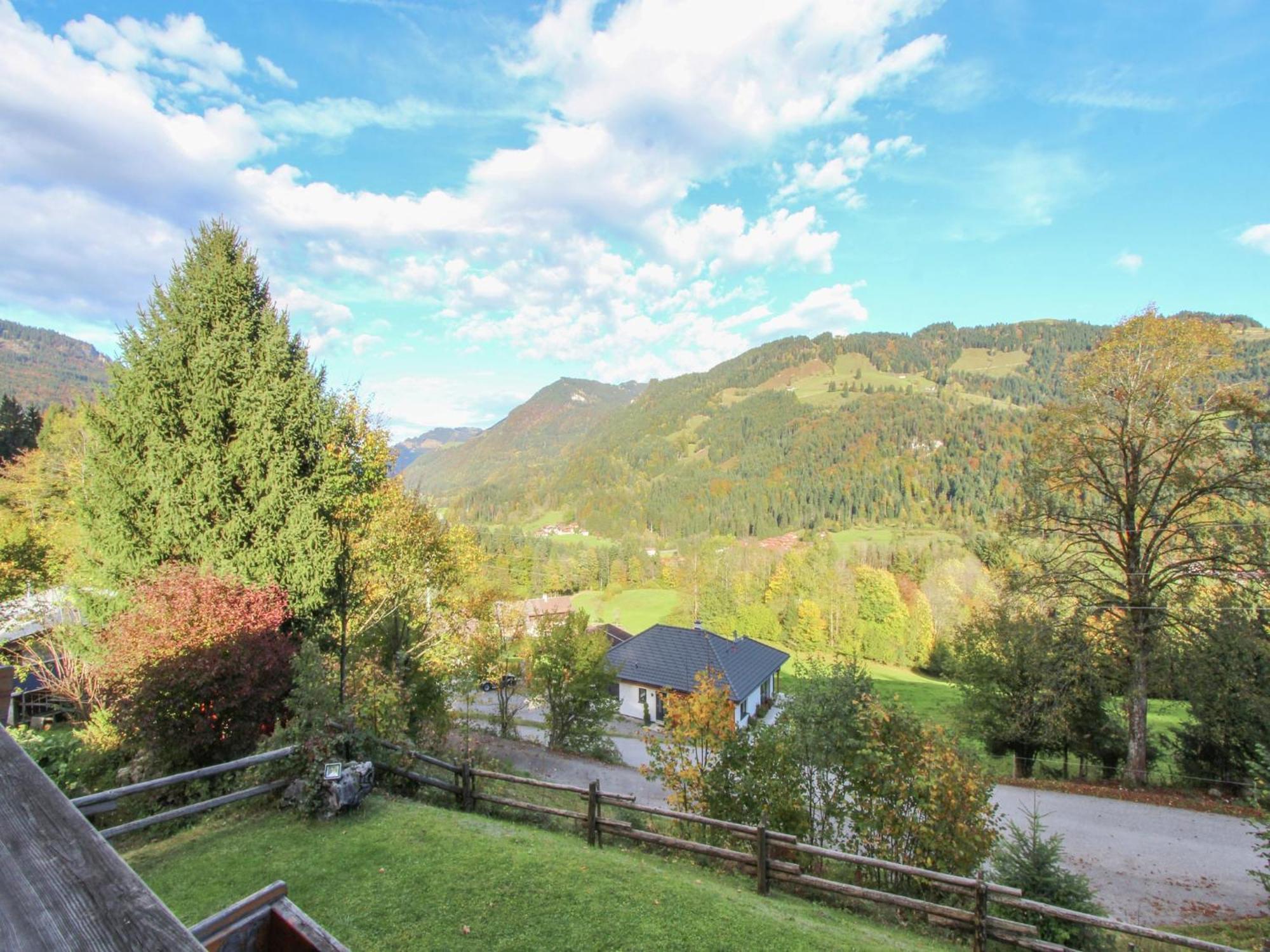 Fantastic Chalet in Niederndorf bei Kufstein with Balcony Niederndorferberg Exterior foto