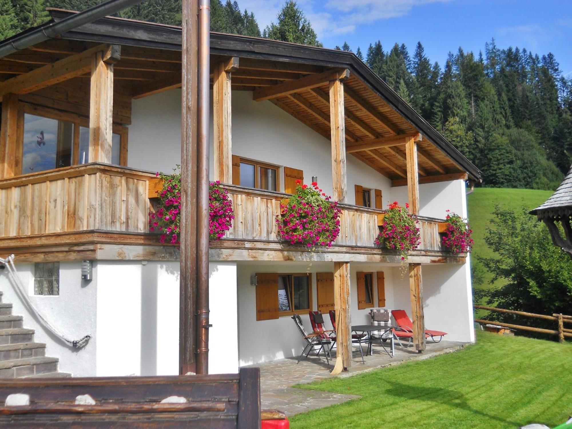 Fantastic Chalet in Niederndorf bei Kufstein with Balcony Niederndorferberg Exterior foto