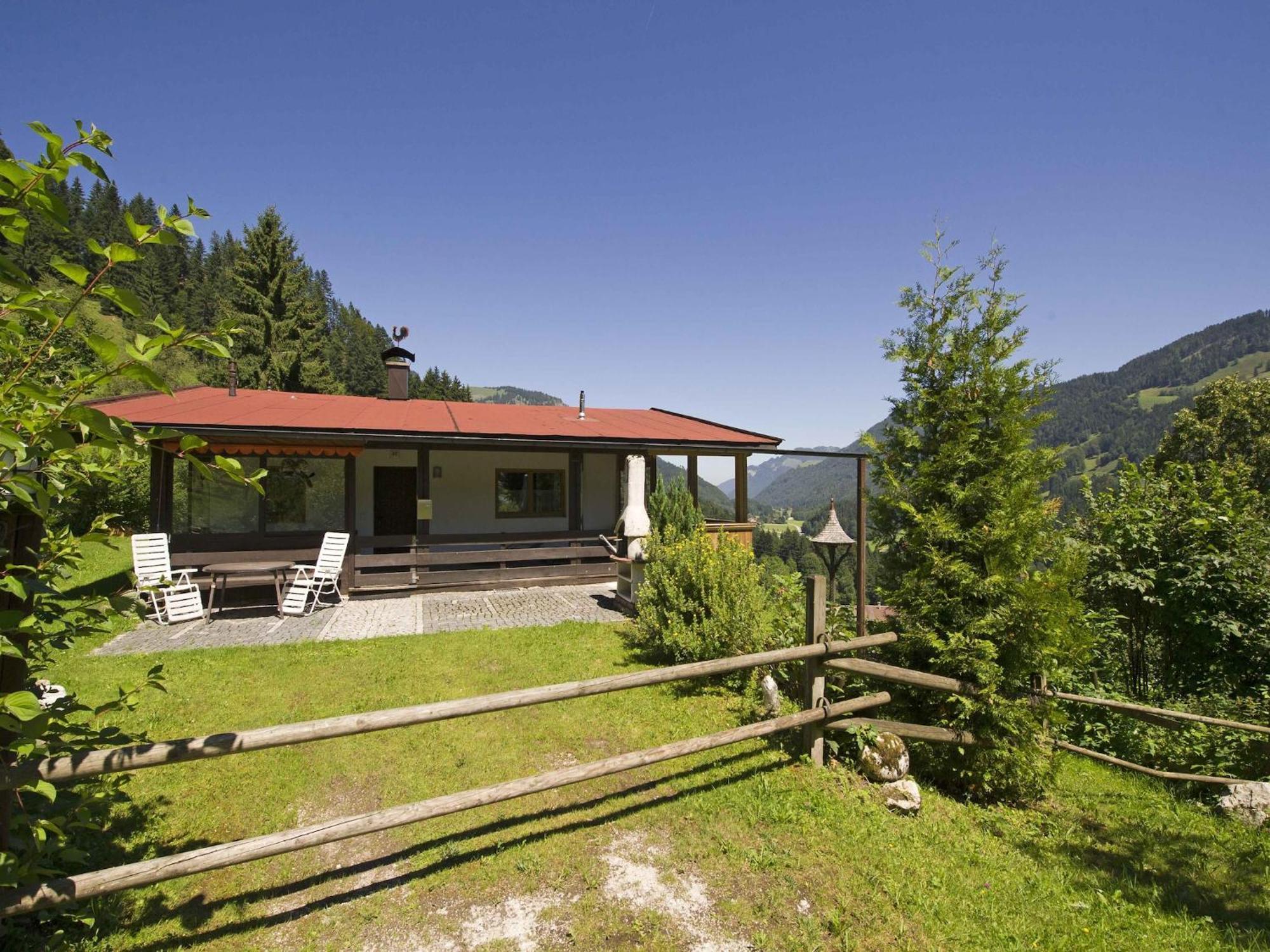 Fantastic Chalet in Niederndorf bei Kufstein with Balcony Niederndorferberg Exterior foto